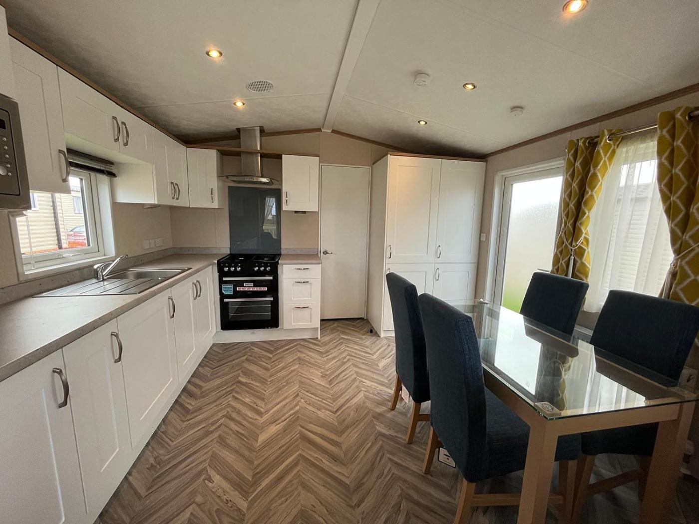 Seaview Holiday Park Penzance Room photo